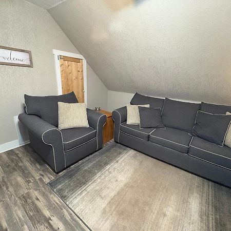 Spacious Rustic Downtown Market St 1 Bedroom Apt, Sleeps Up To 5, Steps To Honeywell & Eagles Theatre Wabash Esterno foto
